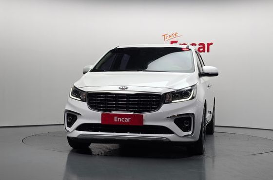Kia Carnival 9-Seater Luxury — пробег 72 349 км — фото 3 из 5
