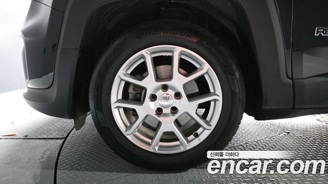 Jeep Renegade 2.4 Limited — пробег 28 731 км — фото 5 из 5