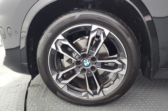 BMW X1 xDrive 20i M Sport — пробег 13 635 км — фото 5 из 5