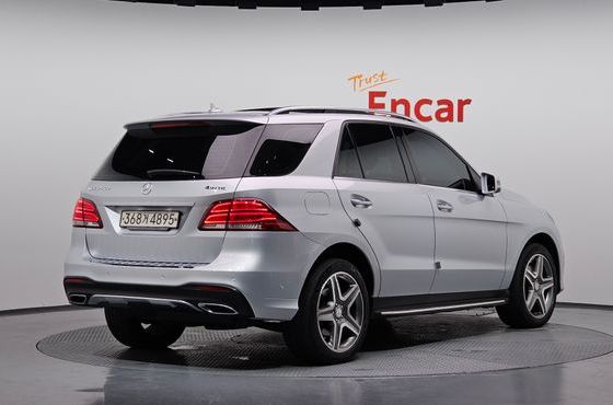 Mercedes-Benz GLE-Class GLE350 d 4MATIC — пробег 180 969 км — фото 2 из 5