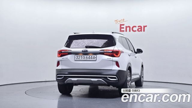 Kia Seltos из Кореи Encar