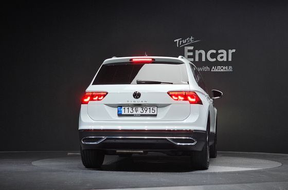 Volkswagen Tiguan 2.0 TDI Prestige — пробег 29 835 км — фото 4 из 5