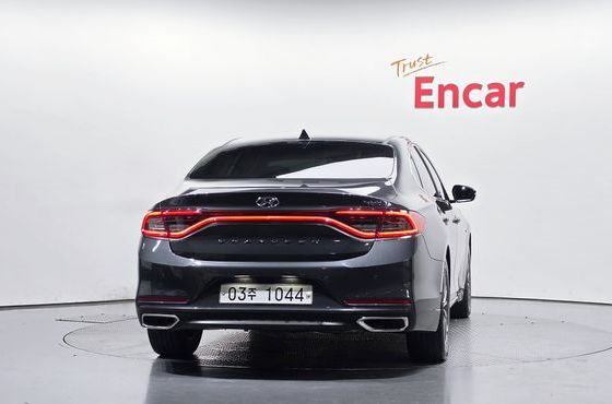 Hyundai Grandeur Exclusive Special — пробег 143 634 км — фото 4 из 5