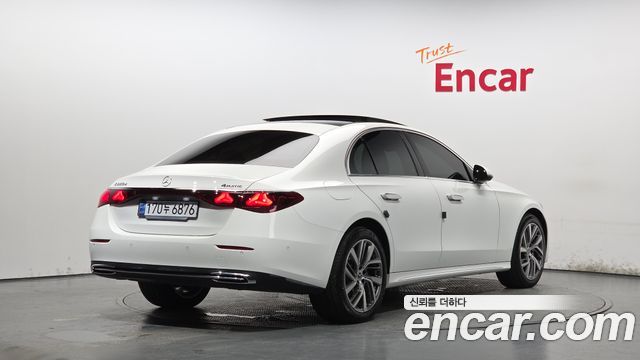 Mercedes-Benz E-Class из Кореи Encar