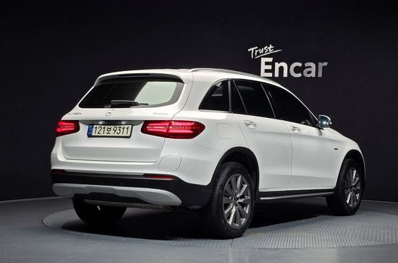 Mercedes-Benz GLC-Class GLC350e 4MATIC Premium — пробег 89 747 км — фото 2 из 5