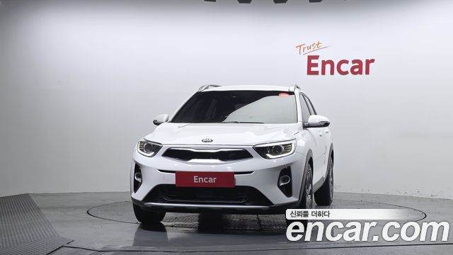Kia Stonic из Кореи Encar