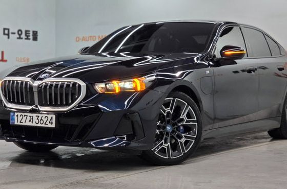 BMW 5-Series 530e M Sport — пробег 20 777 км — фото 1 из 5