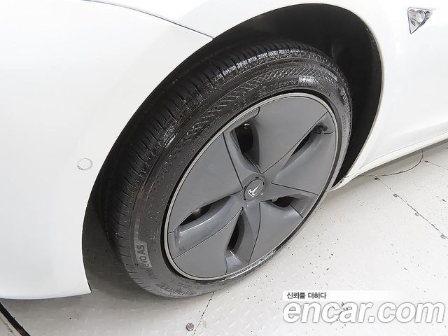 Tesla Model 3 Standard Range Plue RWD — пробег 105 000 км — фото 5 из 5