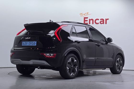 Kia Niro Air — пробег 10 626 км — фото 2 из 5