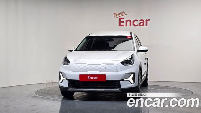 Kia Niro Earth — пробег 136 210 км — фото 3 из 5