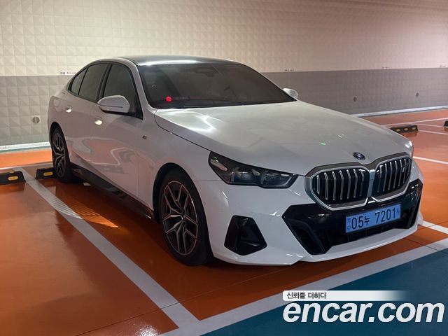 BMW i5 eDrive 40 M Sport — пробег 51 000 км — фото 3 из 5