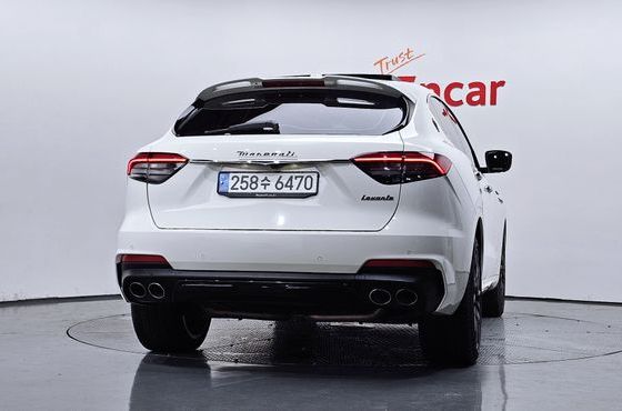 Maserati Levante 3.0 AWD Modena — пробег 72 681 км — фото 4 из 5