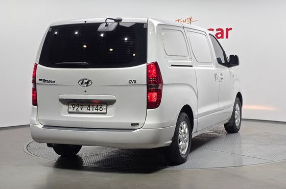 Hyundai Starex 3-Seater LPi VAN CVX Luxury — пробег 257 014 км — фото 2 из 5