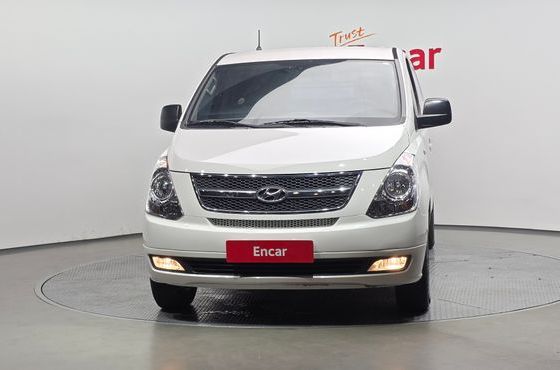 Hyundai Starex 3-Seater LPi VAN CVX Luxury — пробег 257 014 км — фото 3 из 5