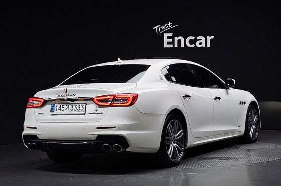 Maserati Quattroporte S Q4 3.0 V6 Gransport — пробег 97 687 км — фото 2 из 5