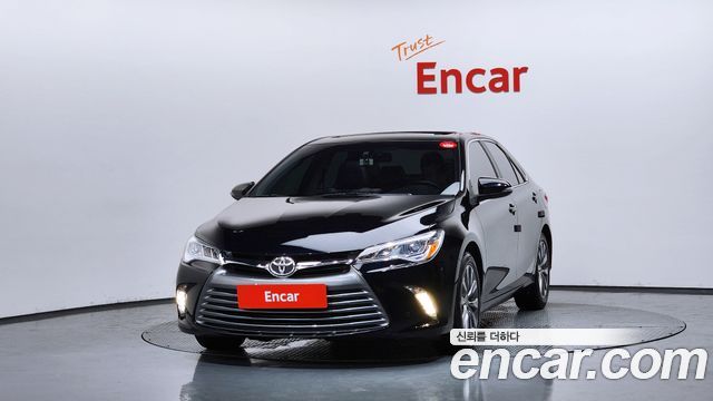 Toyota Camry 2.5 XLE — пробег 113 239 км — фото 3 из 5