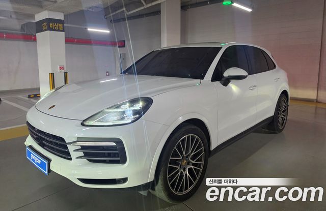 Porsche Cayenne 3.0 — пробег 67 000 км — фото 1 из 5