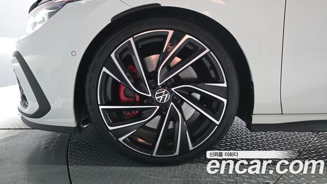 Volkswagen Golf из Кореи Encar