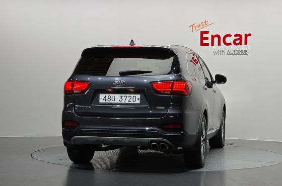 Kia Sorento Diesel 2.0 2WD Noblesse — пробег 106 017 км — фото 4 из 5