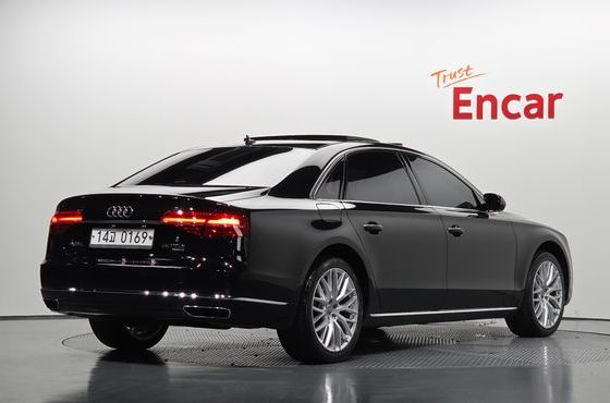 Audi A8 50 TDI Quattro Design LWB D4 — пробег 112 832 км — фото 2 из 5