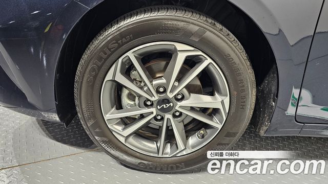 Kia K3 из Кореи Encar
