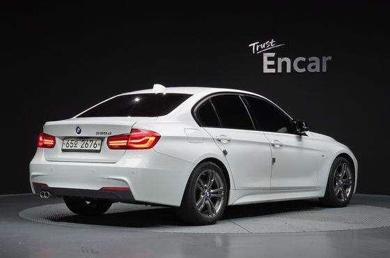 BMW 3-Series 320d M Sport — пробег 104 028 км — фото 2 из 5