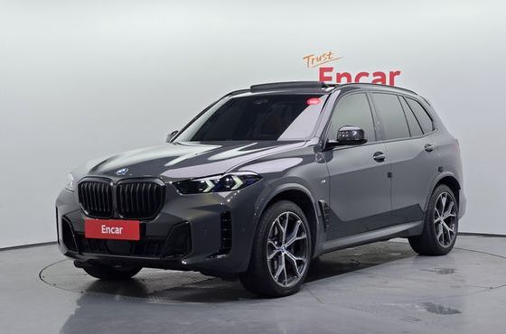BMW X5 xDrive 40i M Sport Pro Special Edition — пробег 5 224 км — фото 1 из 5