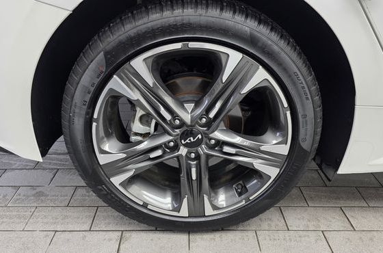 Kia K5 2.0 Signature — пробег 24 954 км — фото 5 из 5