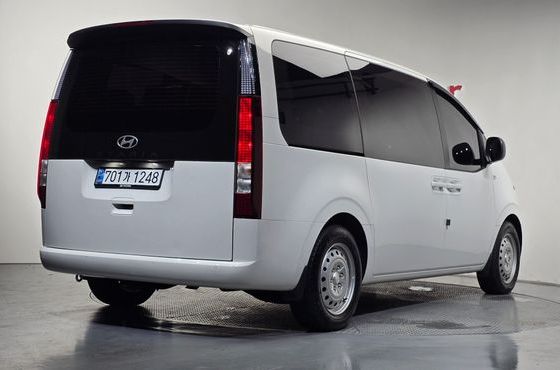 Hyundai Staria Tourer 11-Seater Smart — пробег 27 441 км — фото 2 из 5