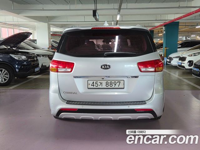 Kia Carnival из Кореи Encar