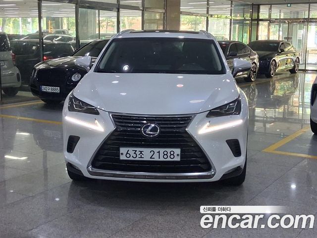 Lexus NX Supreme — пробег 92 810 км — фото 2 из 5