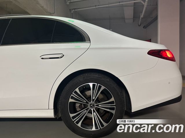 Mercedes-Benz E-Class E200 Avantgarde Limited — пробег 27 200 км — фото 5 из 5
