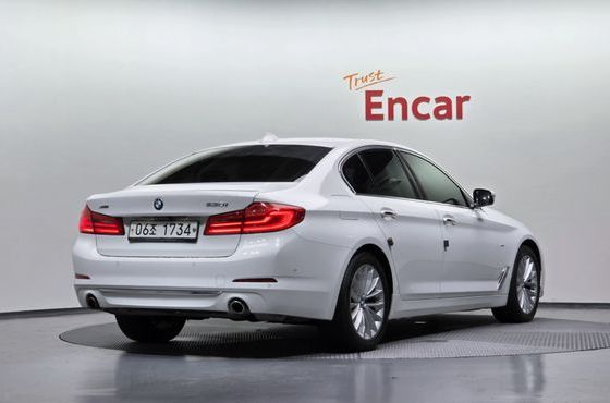 BMW 5-Series 530i xDrive Luxury Plus — пробег 121 770 км — фото 2 из 5