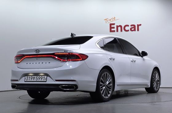Hyundai Grandeur 2.2 Diesel Premium Special — пробег 99 517 км — фото 2 из 5