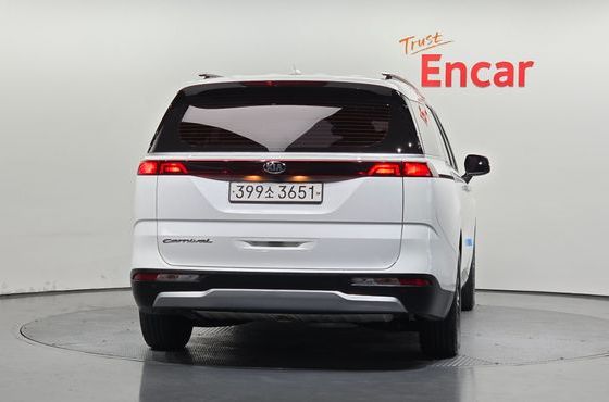 Kia Carnival 9-Seater Prestige — пробег 89 211 км — фото 4 из 5