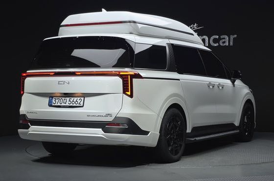 Kia Carnival HEV 9-Seater Hi-Limousine (Special vehicle) — пробег 21 247 км — фото 2 из 5