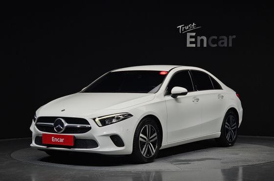 Mercedes-Benz A-Class A220 Sedan — пробег 56 469 км — фото 1 из 5