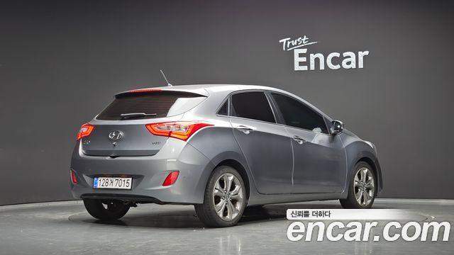 Hyundai i30 Diesel 1.6 VGT Extreme — пробег 275 277 км — фото 2 из 5