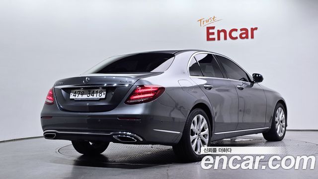Mercedes-Benz E-Class из Кореи Encar