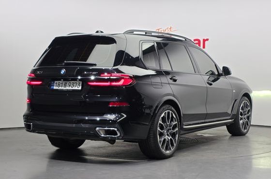 BMW X7 xDrive 40i M Sport 7STR — пробег 13 110 км — фото 2 из 5