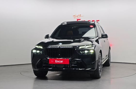 BMW X7 xDrive 40i M Sport 7STR — пробег 13 110 км — фото 3 из 5