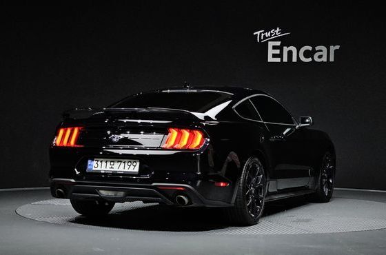 Ford Mustang Coupe — пробег 44 500 км — фото 2 из 5