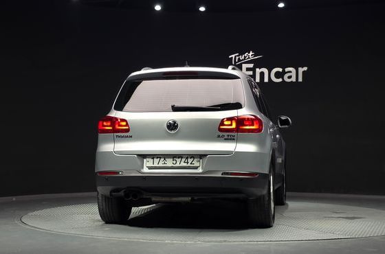 Volkswagen Tiguan 2.0 TDI Comfort 5N — пробег 210 674 км — фото 4 из 5