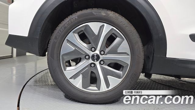 Kia Niro из Кореи Encar