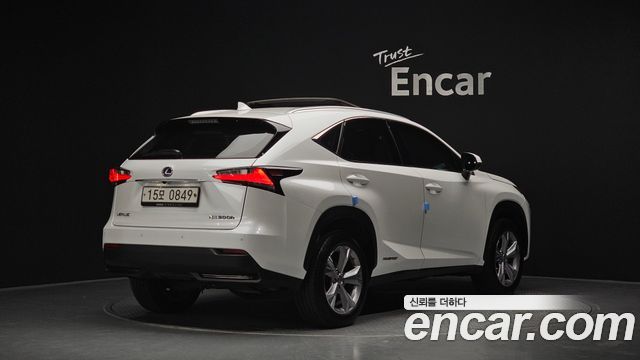 Lexus NX Executive — пробег 85 553 км — фото 2 из 5