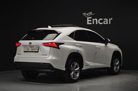 Lexus NX Executive — пробег 85 553 км — фото 2 из 5