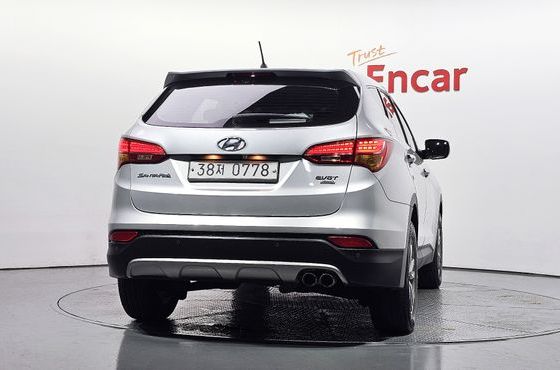Hyundai Santafe Diesel(e-VGT) 2.2 4WD Smart — пробег 180 617 км — фото 4 из 5