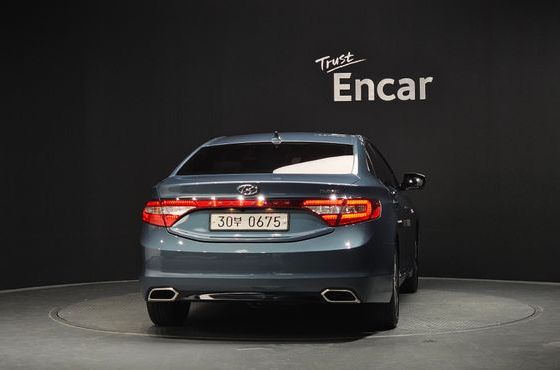 Hyundai Grandeur Premium — пробег 74 199 км — фото 4 из 5