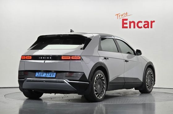 Hyundai Ioniq5 Long range Commercial Long Range Package — пробег 332 412 км — фото 2 из 5