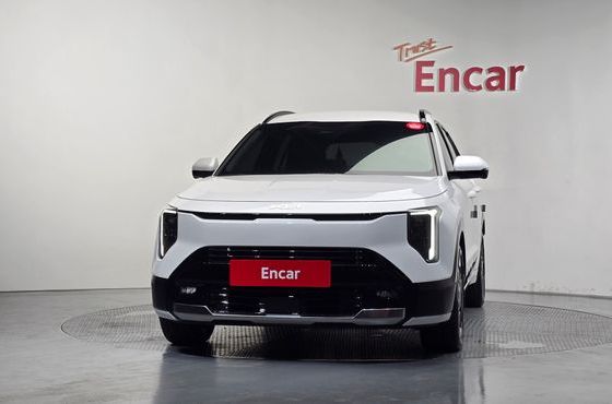 Kia Niro SIgnature — пробег 2 562 км — фото 3 из 5